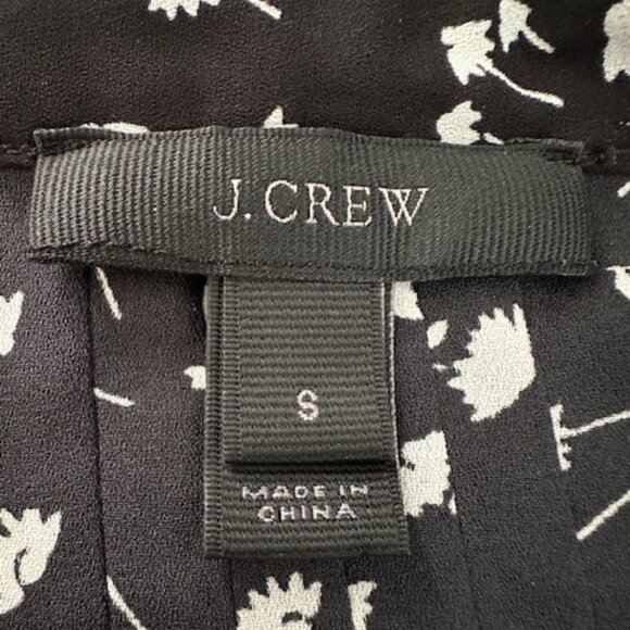 J. Crew Black and White Floral Popover Blouse - Picture 9 of 9